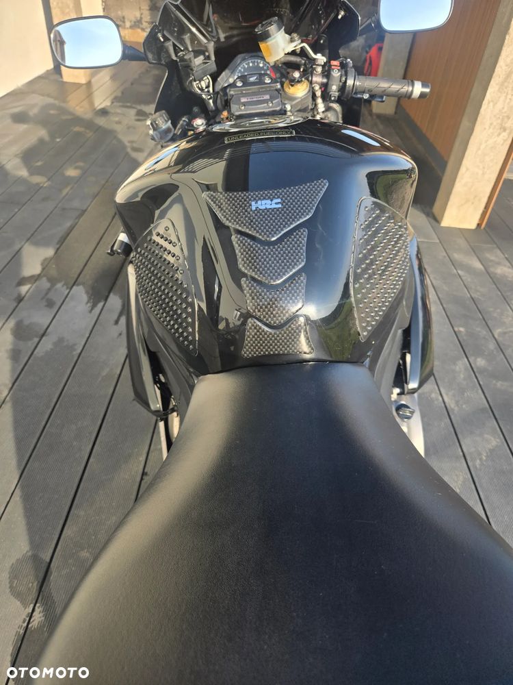 Honda CBR - 7