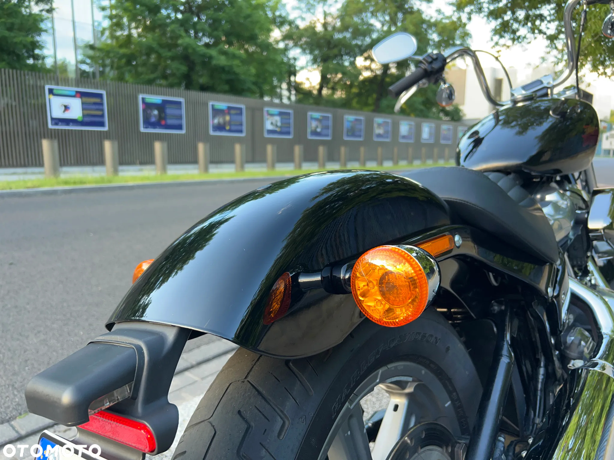 Harley-Davidson Softail Standard - 9
