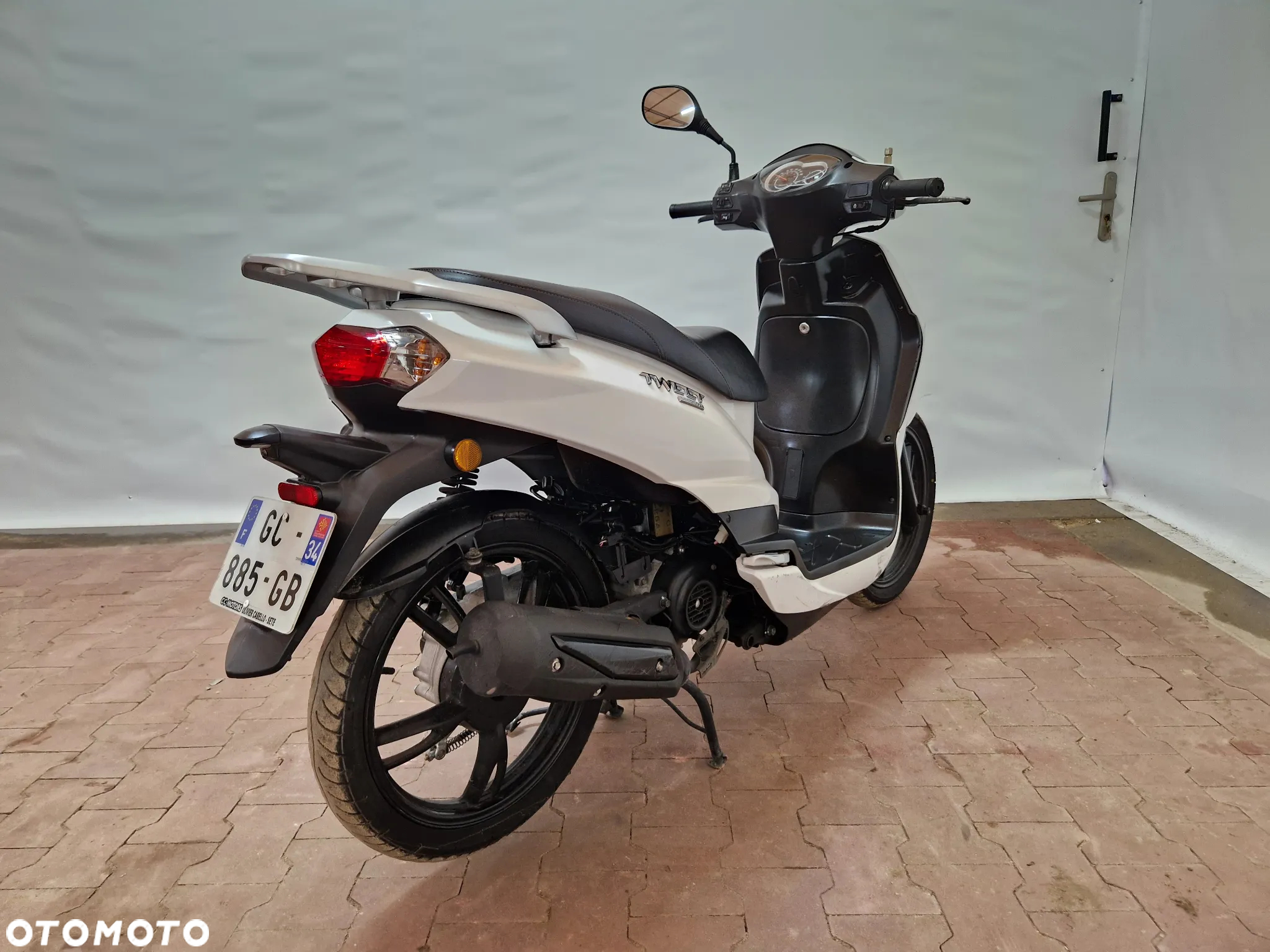 Peugeot Tweet - 13