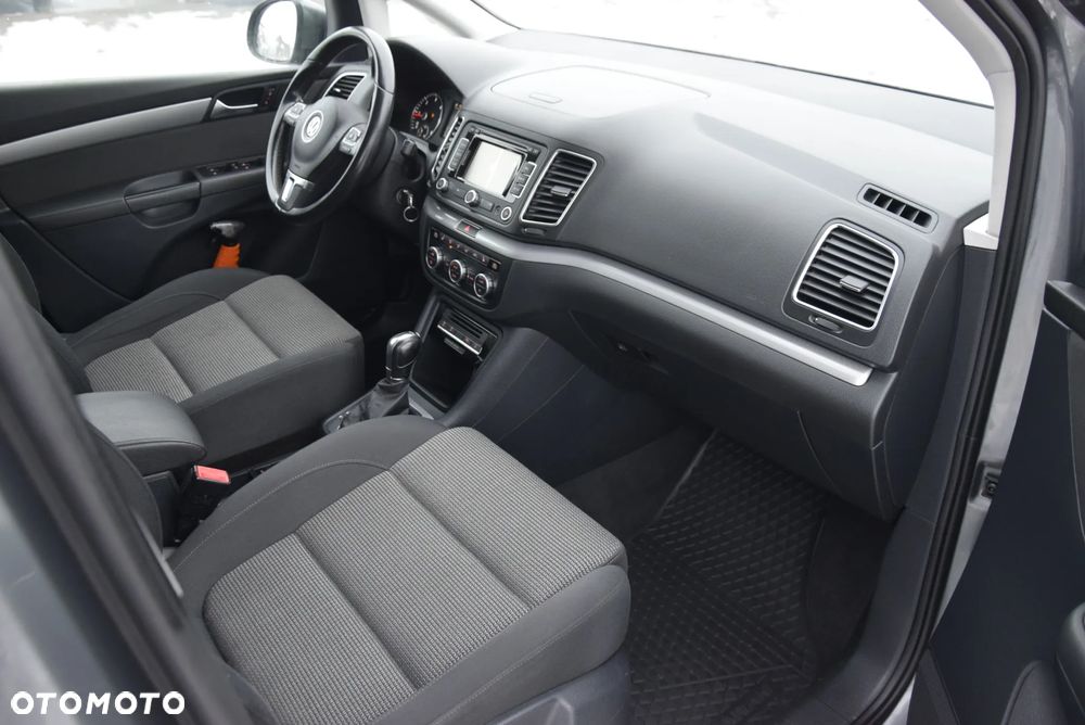Volkswagen Sharan 2.0 TDI Highline DSG - 19