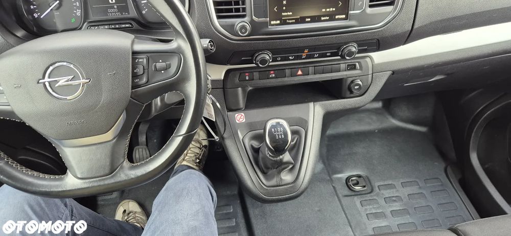 Opel Vivaro - 4