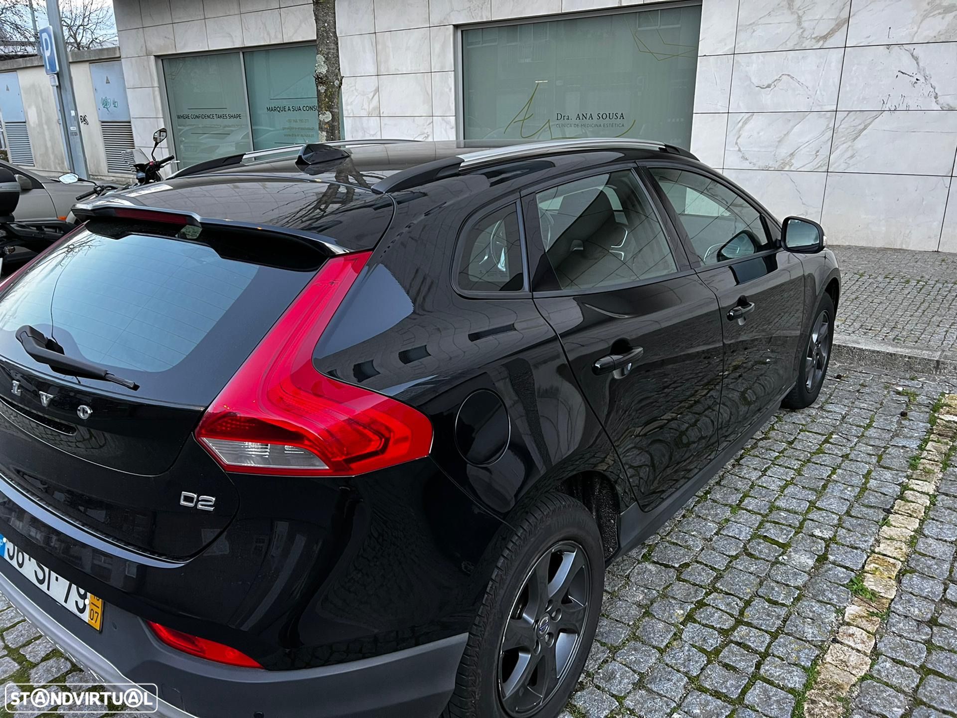 Volvo V40 1.6 D2 Eco Momentum - 1