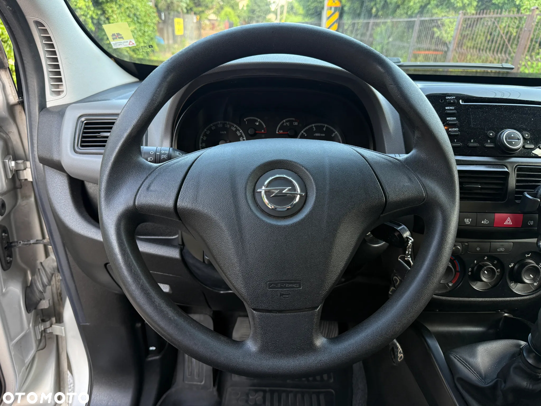 Opel Combo Tour 1.4 Enjoy - 24