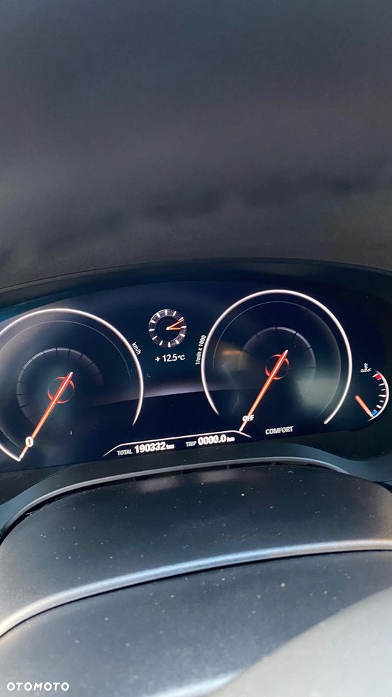 BMW Seria 5 530i xDrive M Sport sport - 14