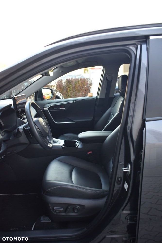 Toyota RAV4 - 11