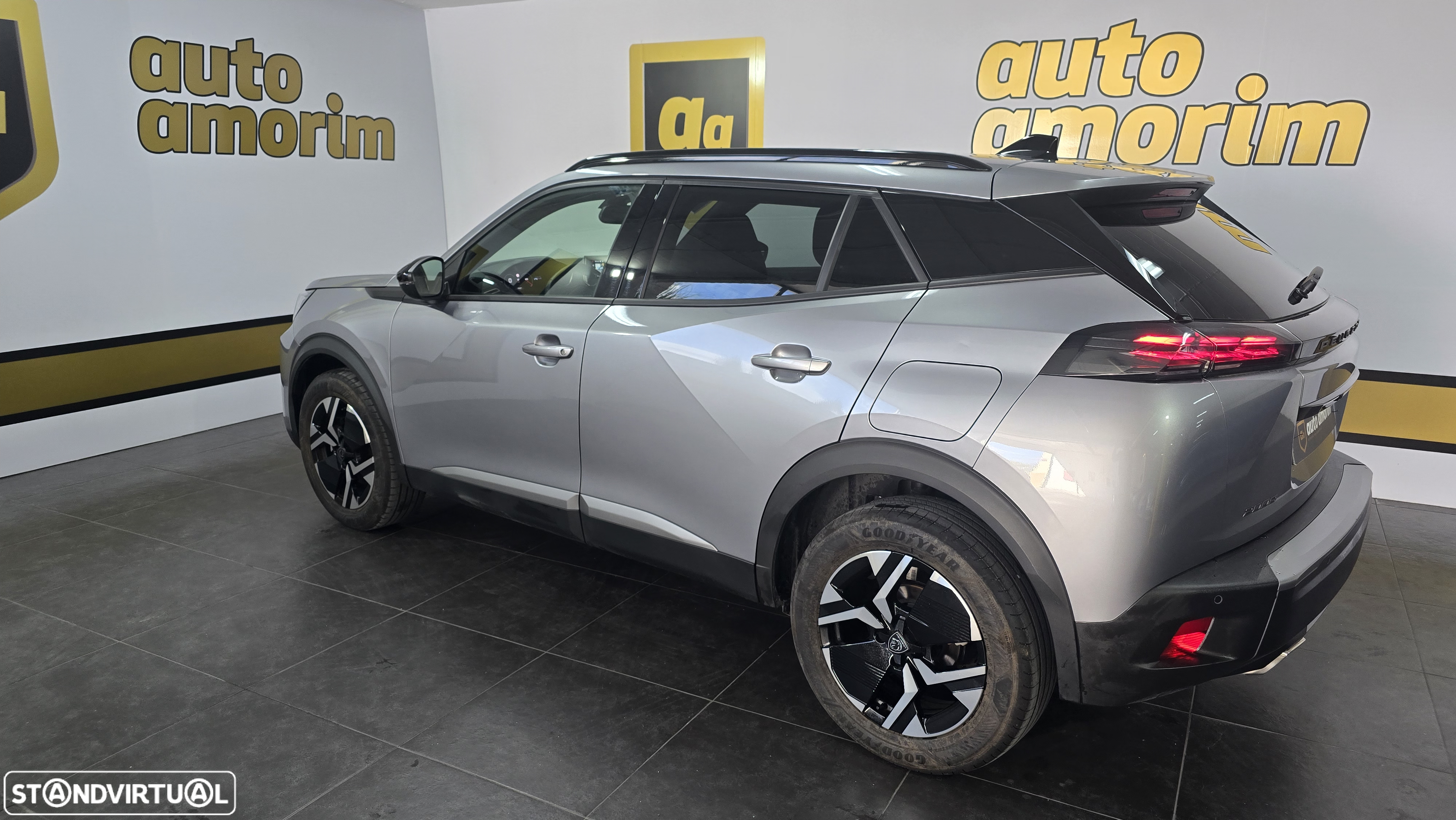Peugeot 2008 1.2 PureTech Allure Pack EAT8 - 10