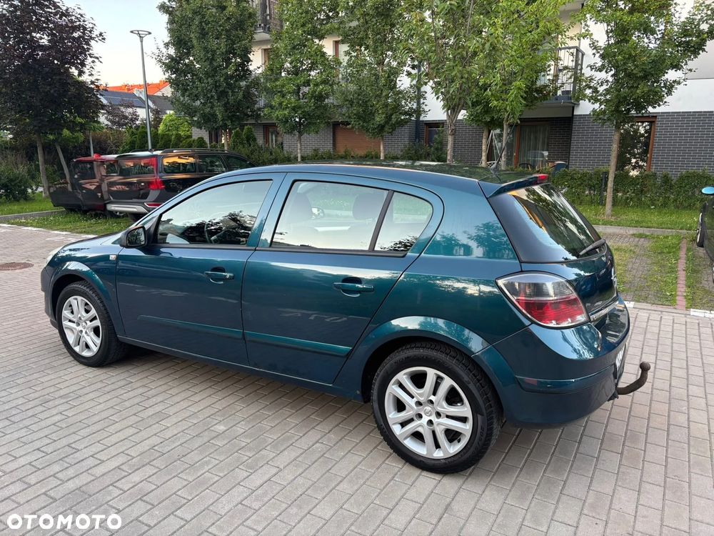 Opel Astra 1.6 Cosmo - 15