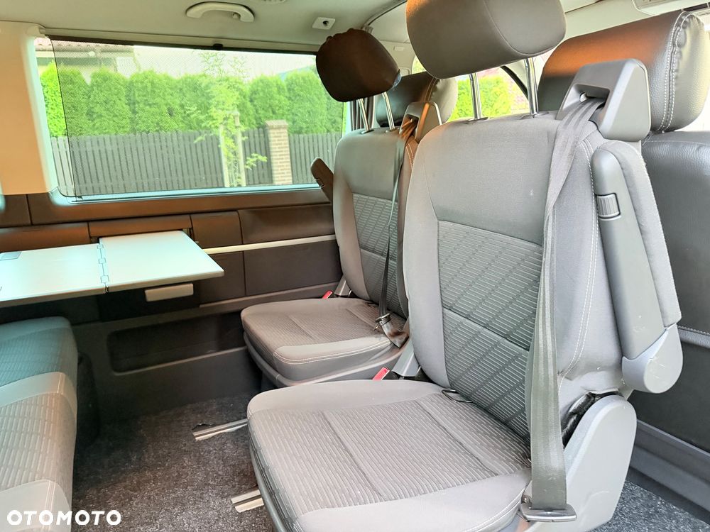 Volkswagen Multivan - 22