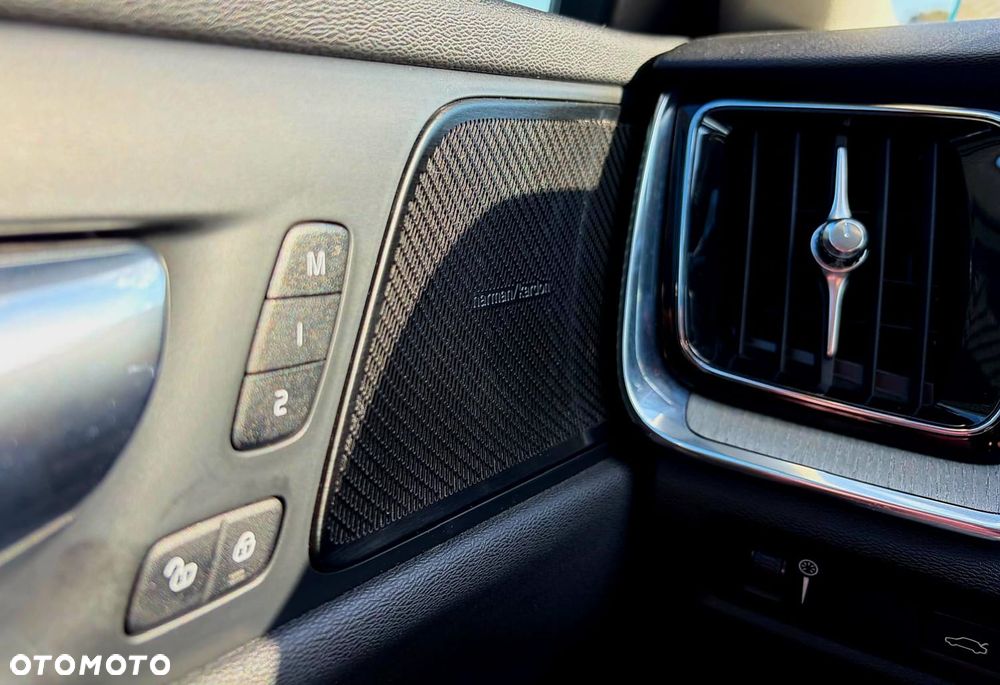 Volvo V60 Cross Country D4 AWD - 20