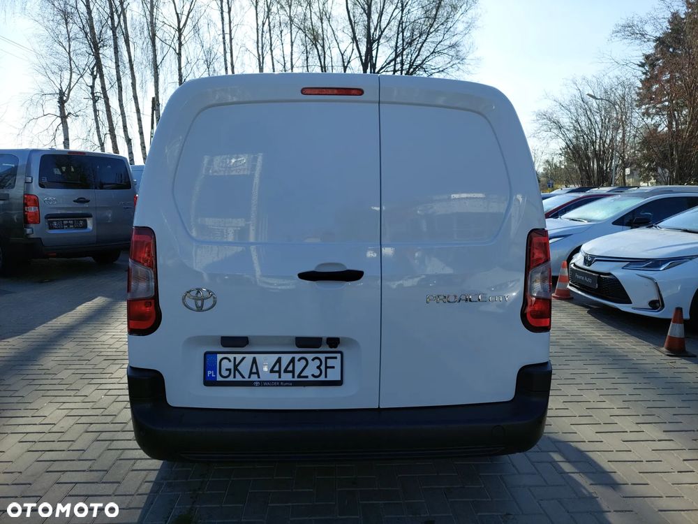 Toyota Proace City - 7