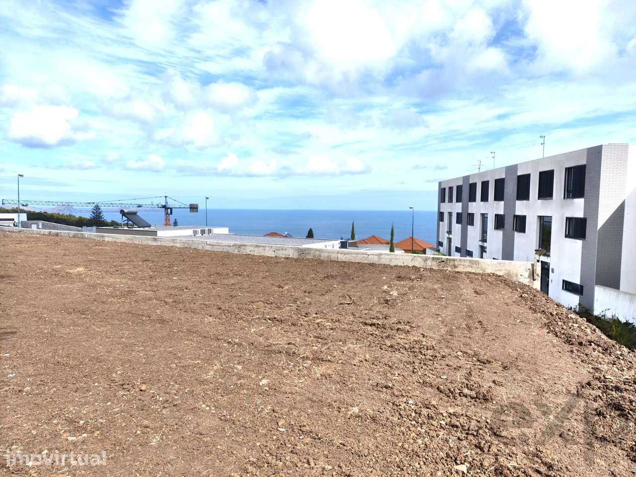 TERRENO EXCLUSIVO COM VISTA MAR — ÁGUA DE PENA, MACHICO | 1.645,60 m² - Grande imagem: 4/23