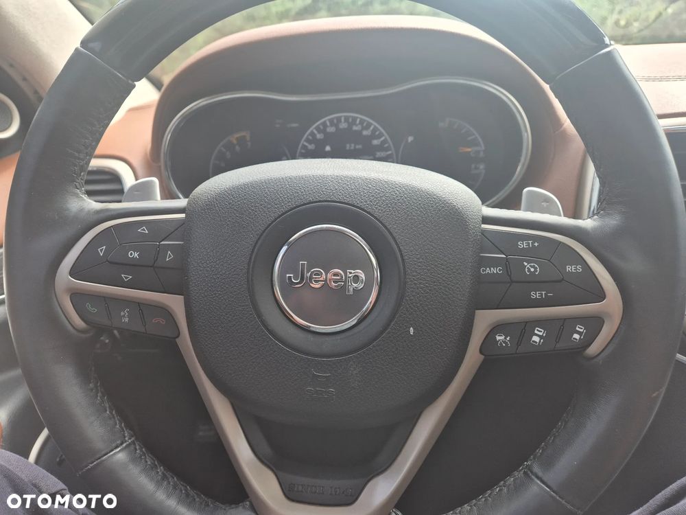 Jeep Grand Cherokee 5.7 V8 HEMI Summit - 22
