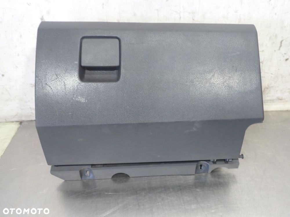 SCHOWEK PASAŻERA OPEL ZAFIRA B 1.9 13150268
