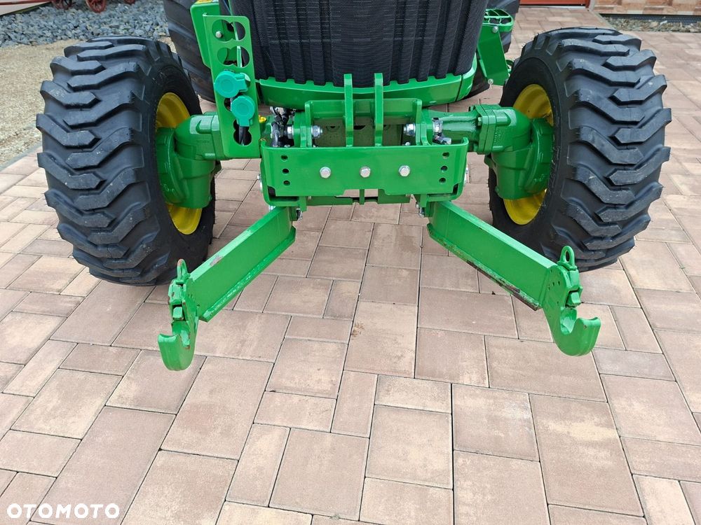 John Deere 4049R 4X4 - 33