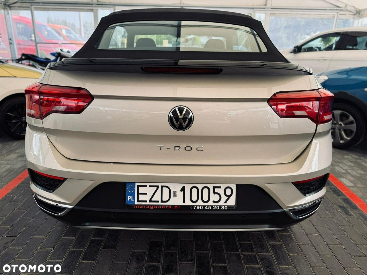 Volkswagen T-Roc - 14