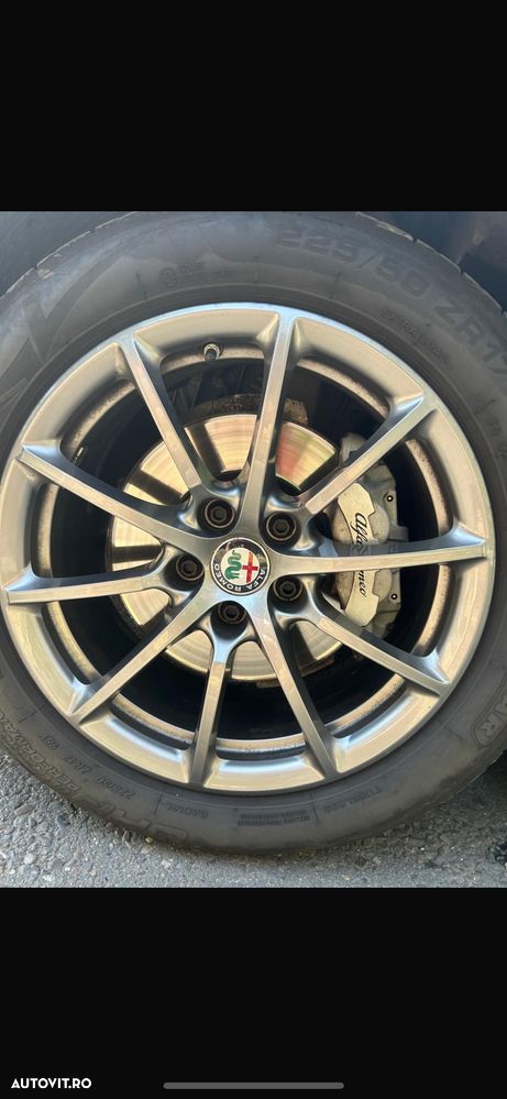 Alfa Romeo Giulia - 12