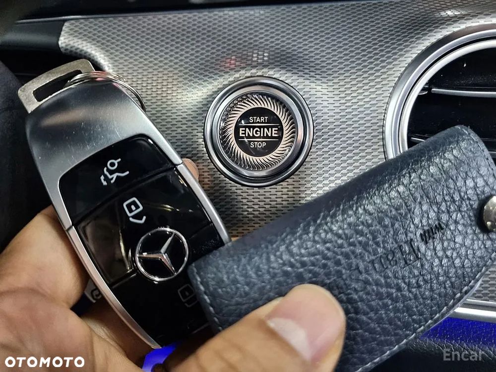 Mercedes-Benz Klasa E 300 d 9G-TRONIC Avantgarde - 21