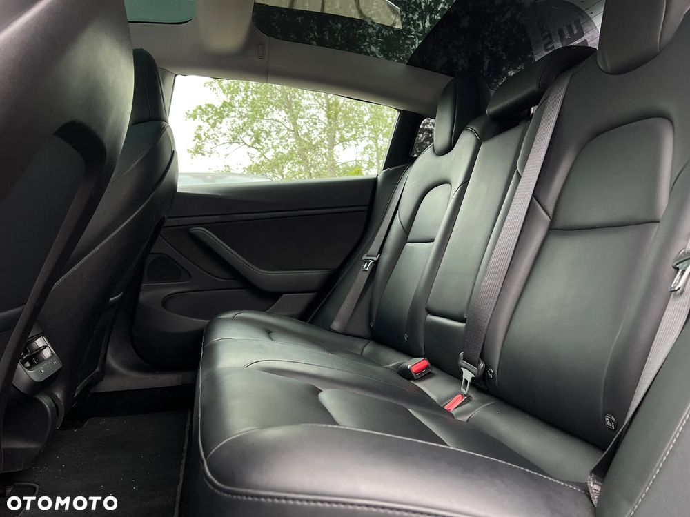 Tesla Model 3 - 22