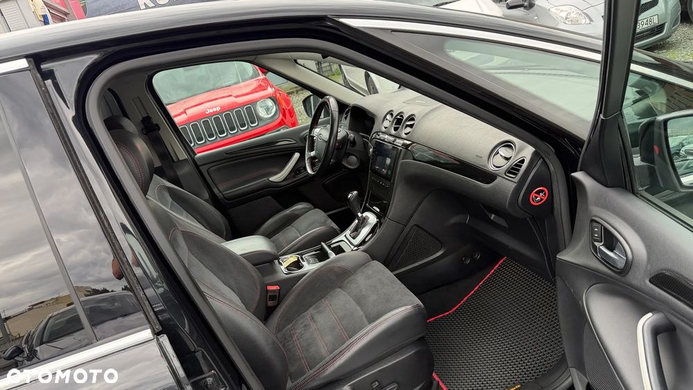 Ford S-Max - 16