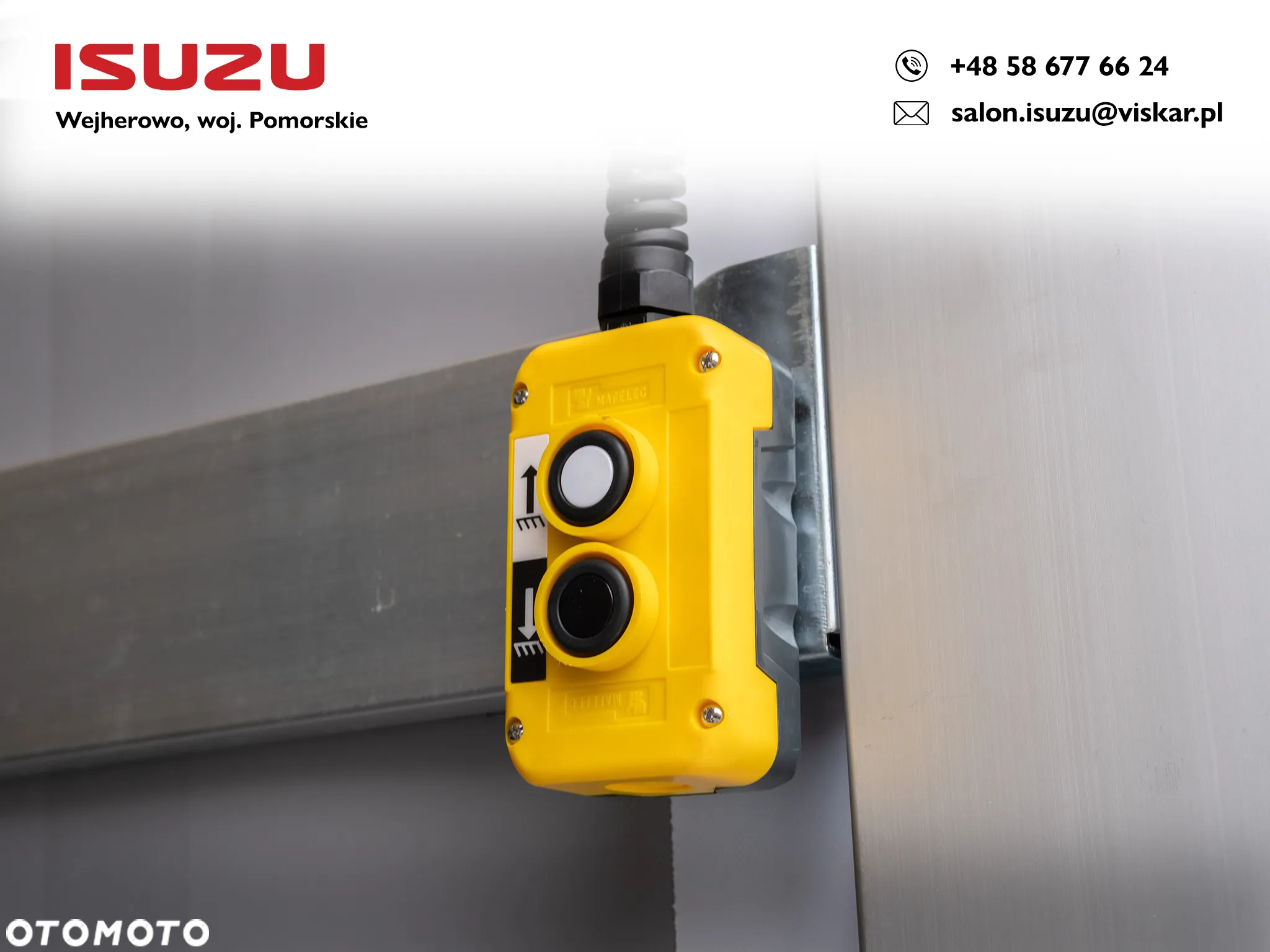 Isuzu M30 Serie Blue automat - 18