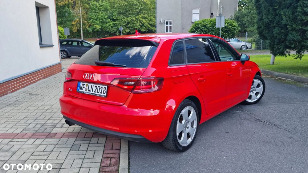 Audi A3 Sportback 1.4 TFSI Attraction - 11