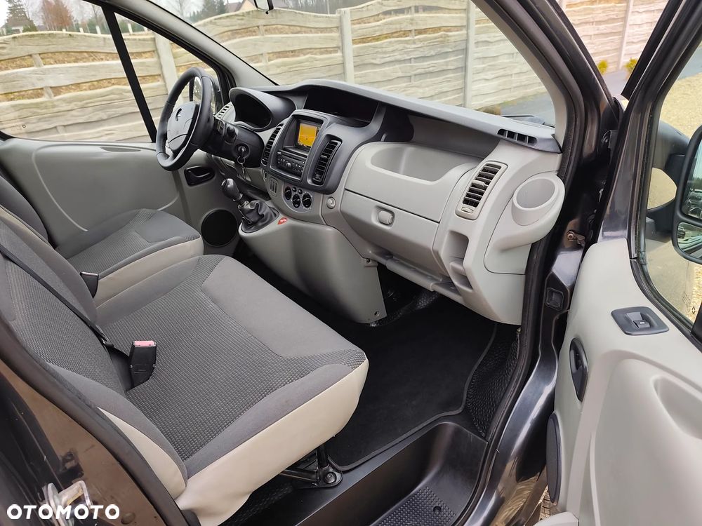 Opel Vivaro - 13