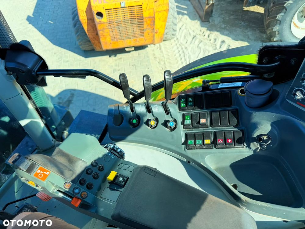 Claas Arion 630 - 17