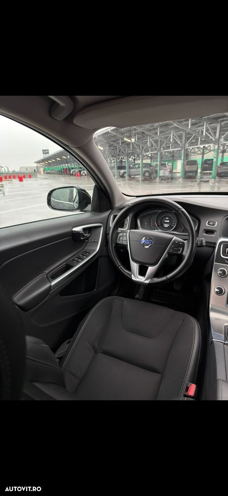 Volvo V60 D2 - 4