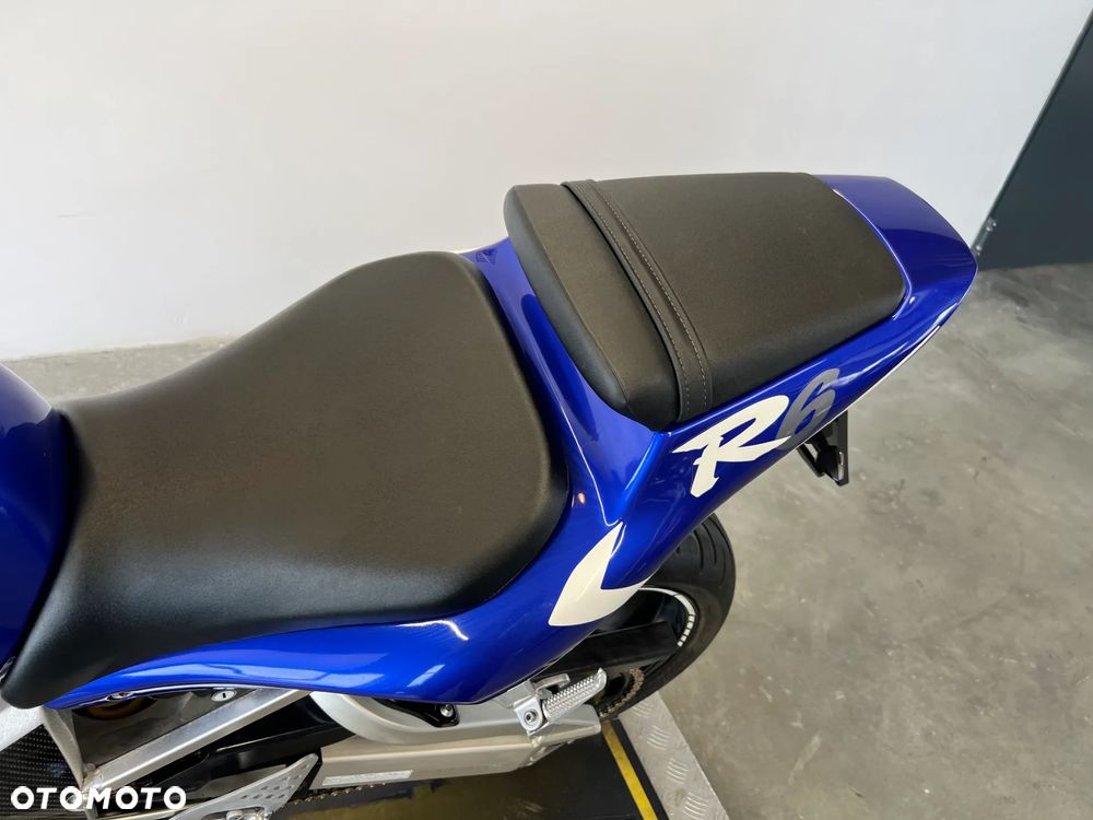 Yamaha R6 - 17