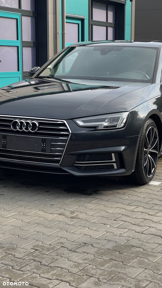 Audi A4 2.0 TFSI ultra S tronic - 2