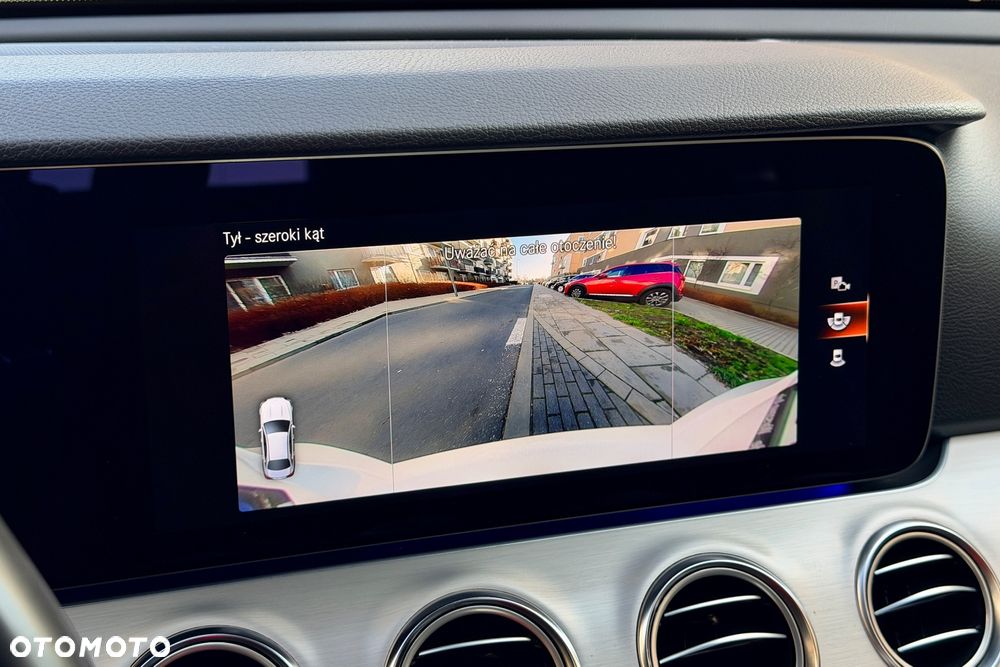 Mercedes-Benz Klasa E 220 d 4-Matic AMG - 26