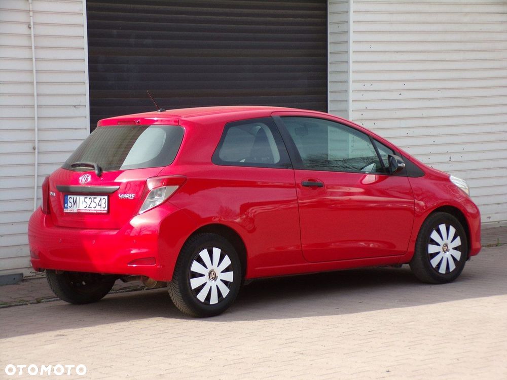 Toyota Yaris - 11