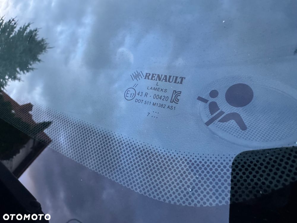 Renault Clio - 11