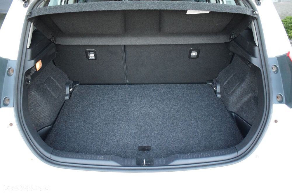 Toyota Auris 1.33 VVT-i Comfort - 16