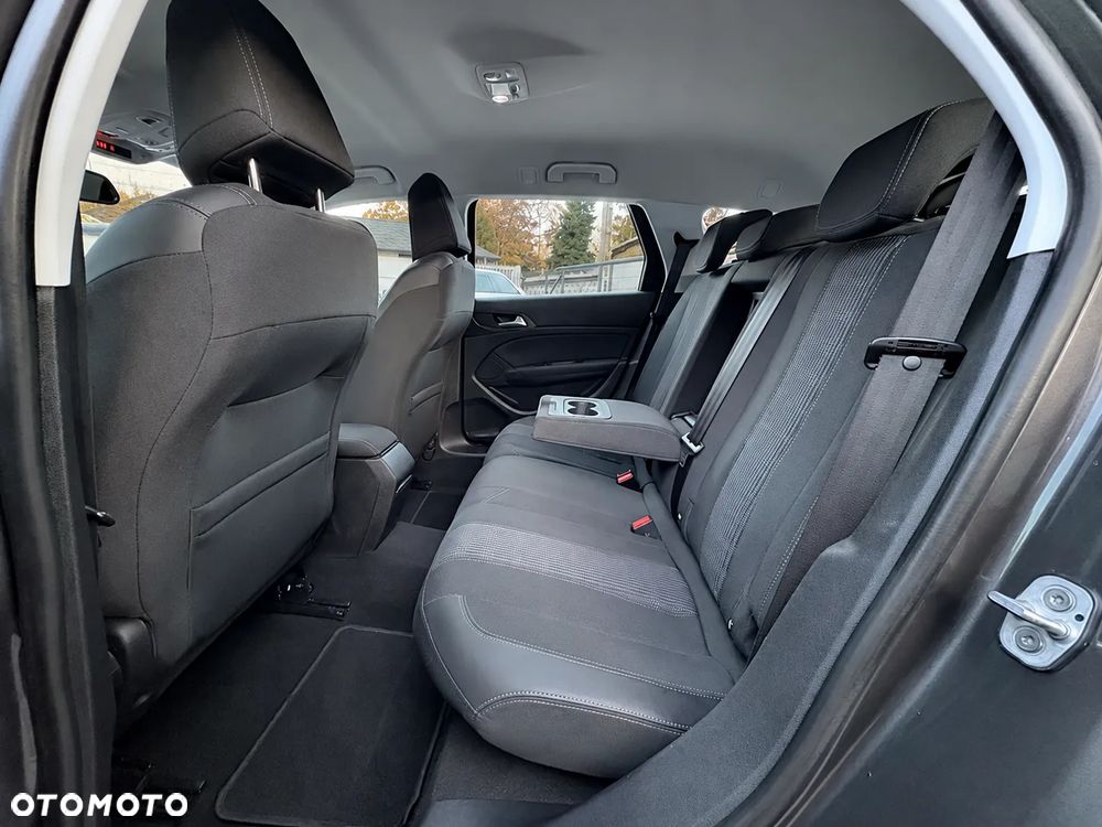Peugeot 308 1.5 BlueHDi Allure S&S - 18