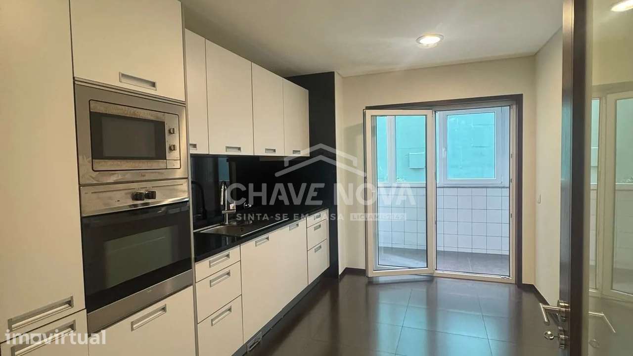 Apartamento T2 Praça das Flores, Porto - Vista 5