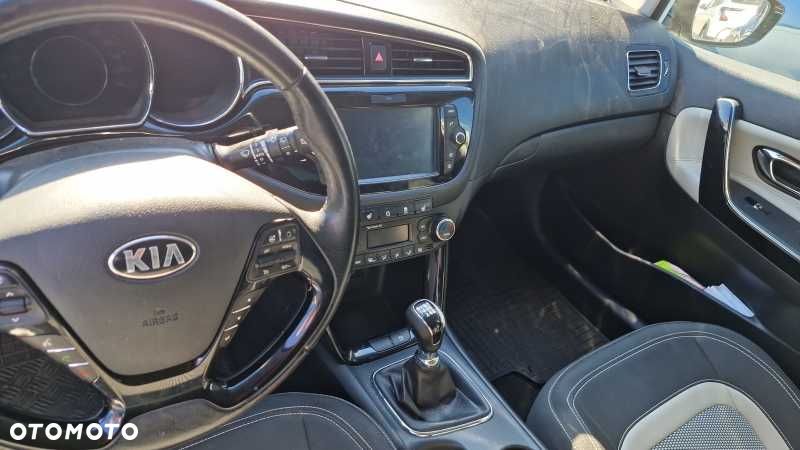 Kia Ceed - 7