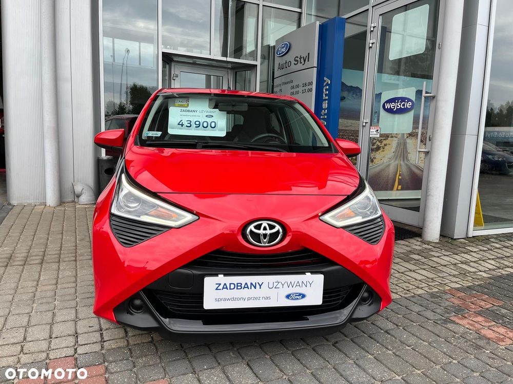 Toyota Aygo x-play - 3