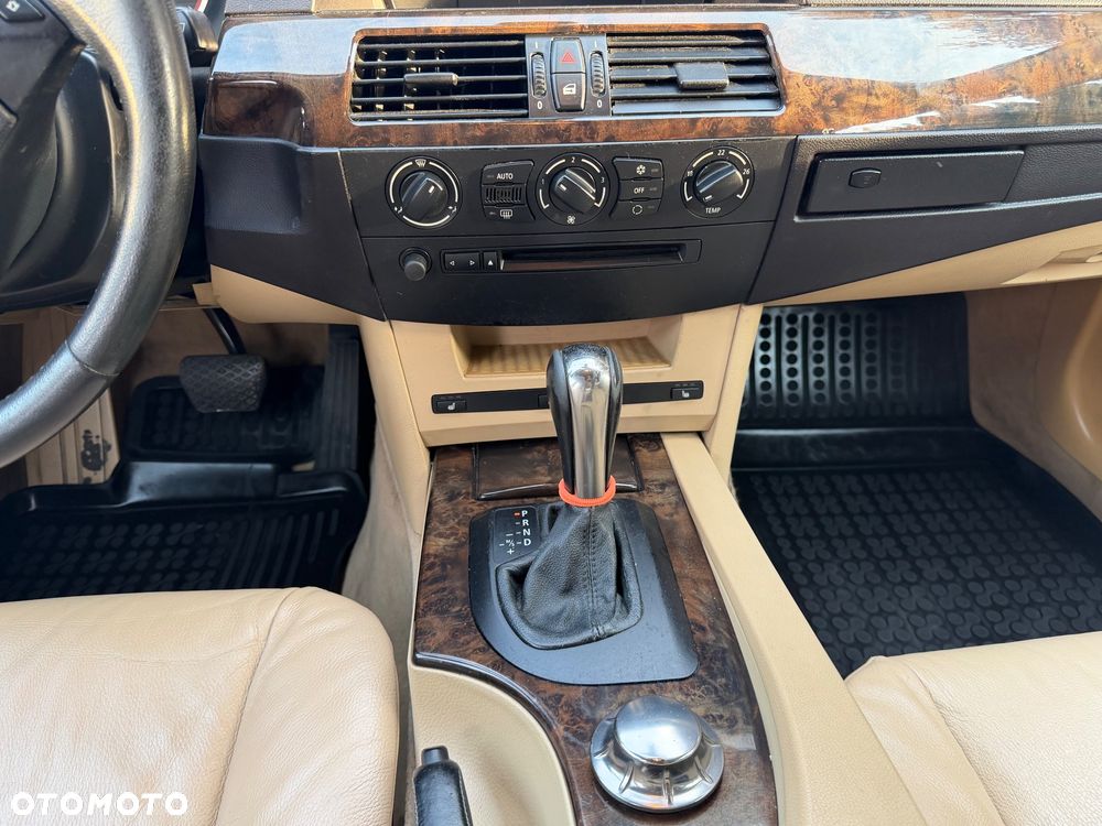 BMW Seria 5 - 29