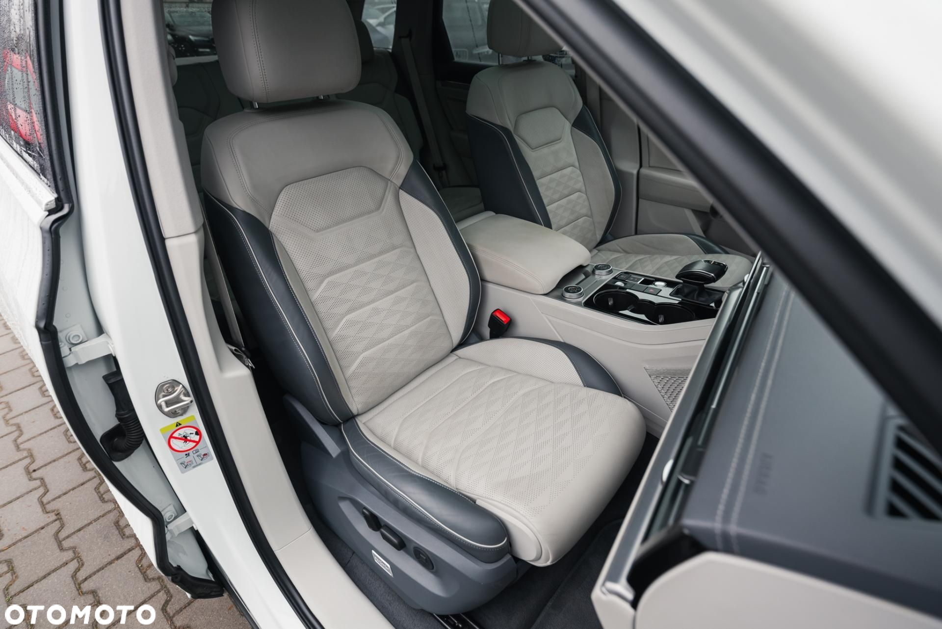 Volkswagen Touareg 3.0 V6 TFSI 4Motion Elegance - 15