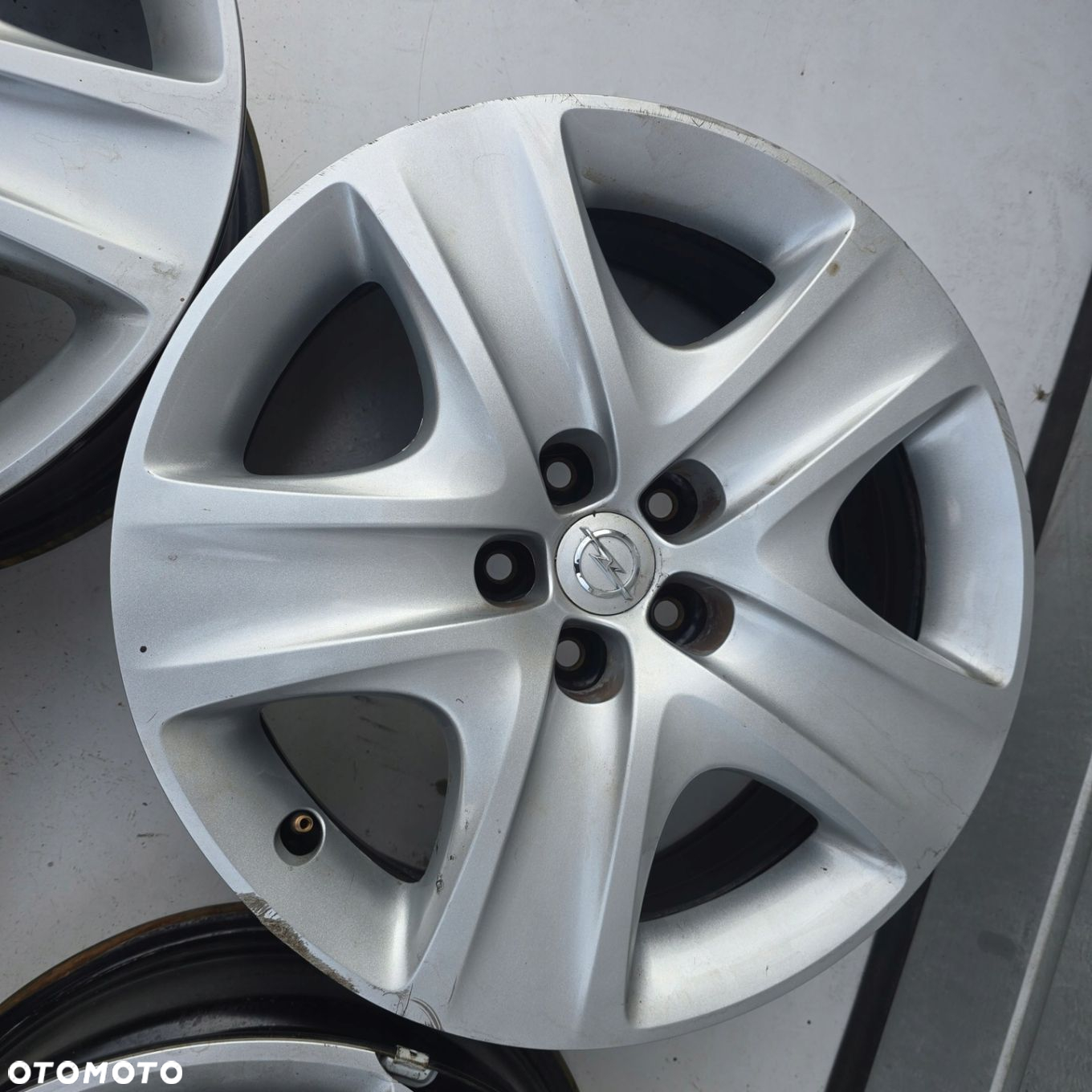 OPEL MOKKA ASTRA J K TRAX STRUKTURALNE 5x105 16 ET39 - 5