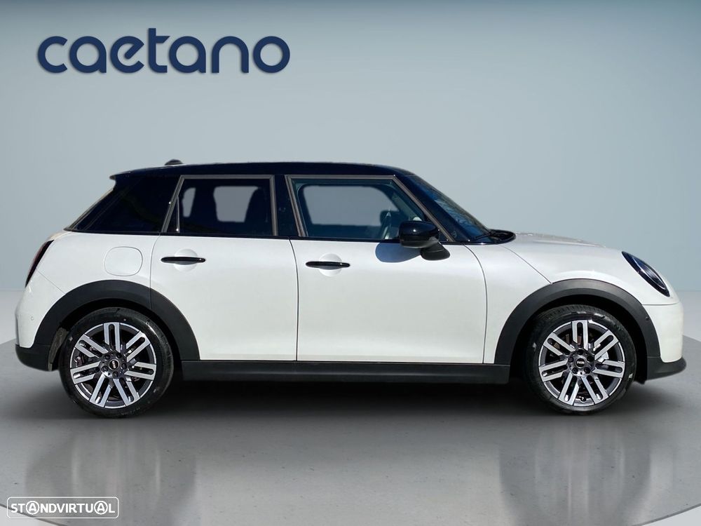 MINI 5 Portas Cooper Classic Auto - 19