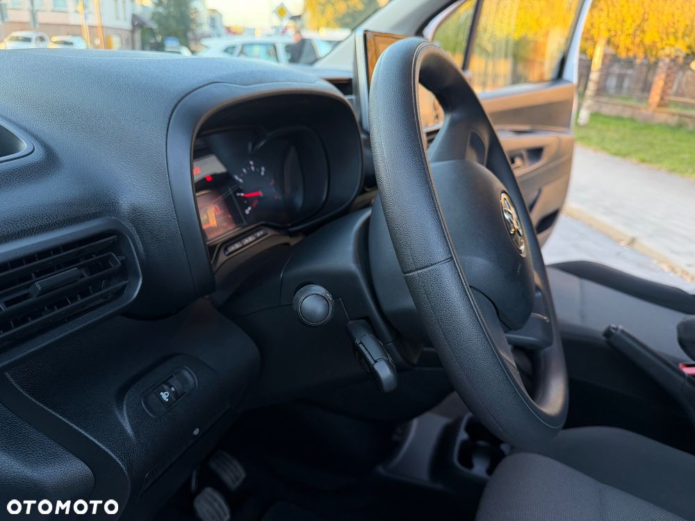 Toyota Proace City - 21