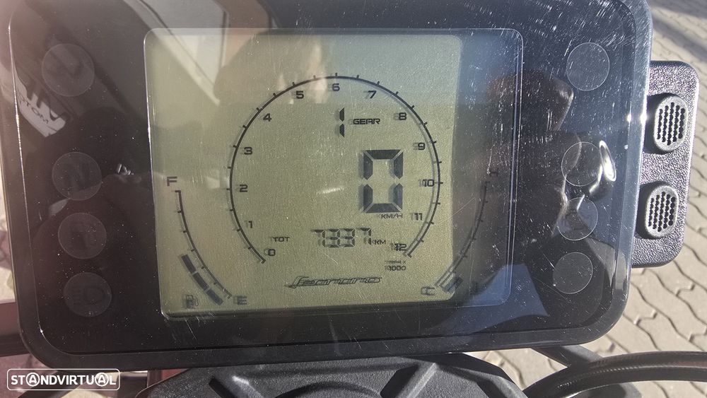 Benelli Leoncino 125 - 6