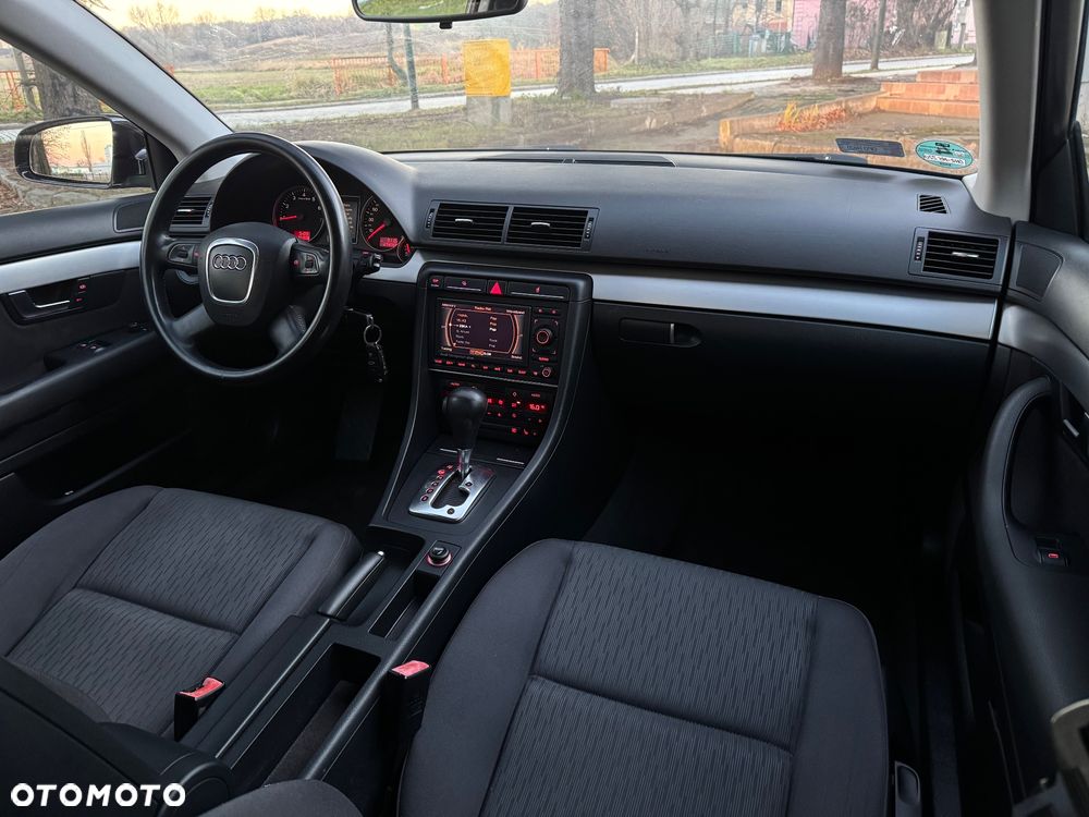 Audi A4 Avant 1.8T Multitronic - 7