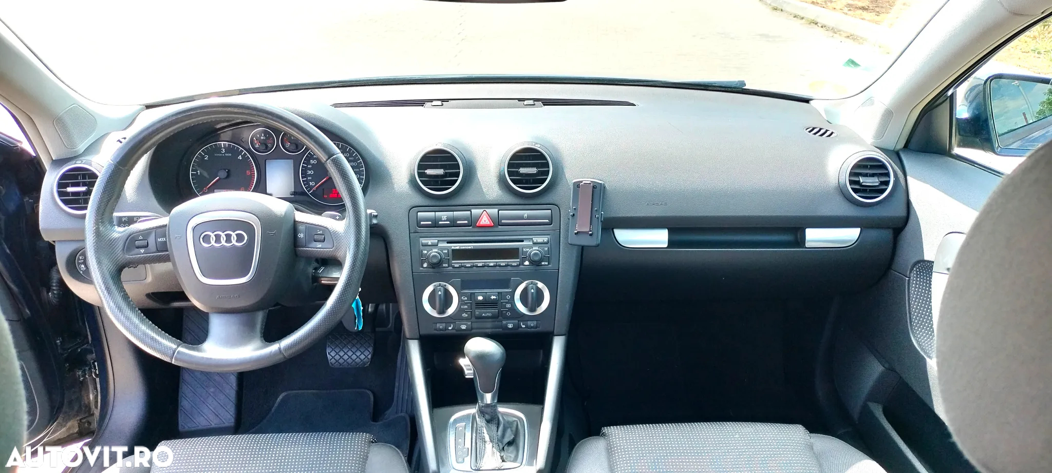 Audi A3 2.0 TDI Sportback DPF (DSG) S tronic Ambiente - 10