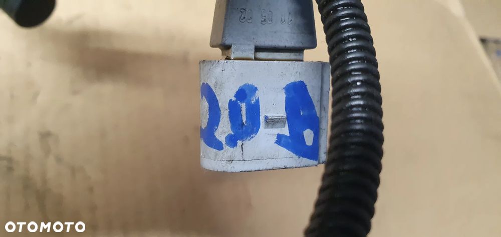 Czujnik położenia wału VW Passat B6 2.0 FSI 06A906433K - 9