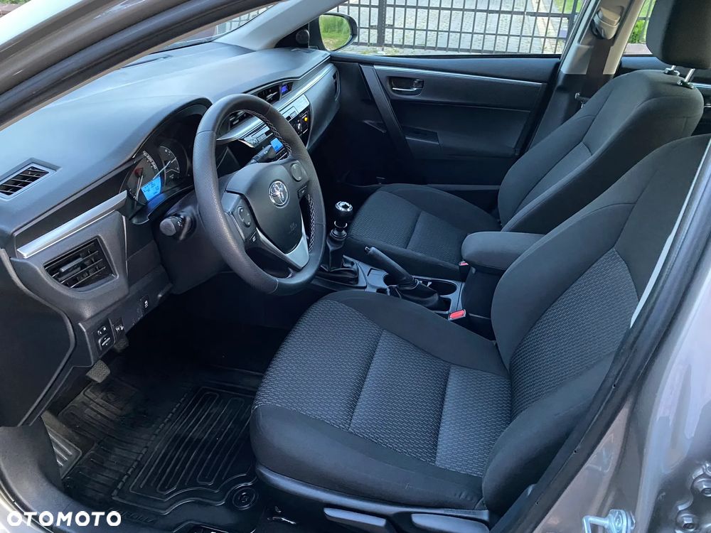 Toyota Corolla 1.4 D-4D Active EU6 - 9