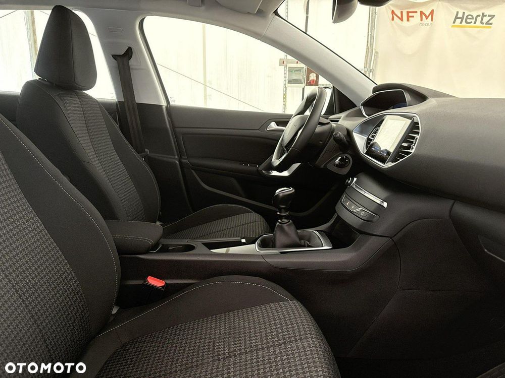 Peugeot 308 - 23