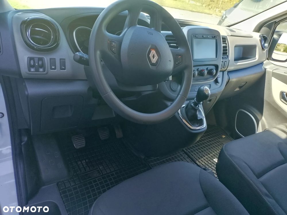 Renault Trafic - 17